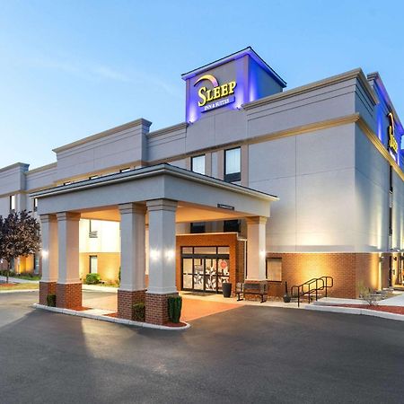 Sleep Inn & Suites Harbour Pointe Brandermill Bagian luar foto