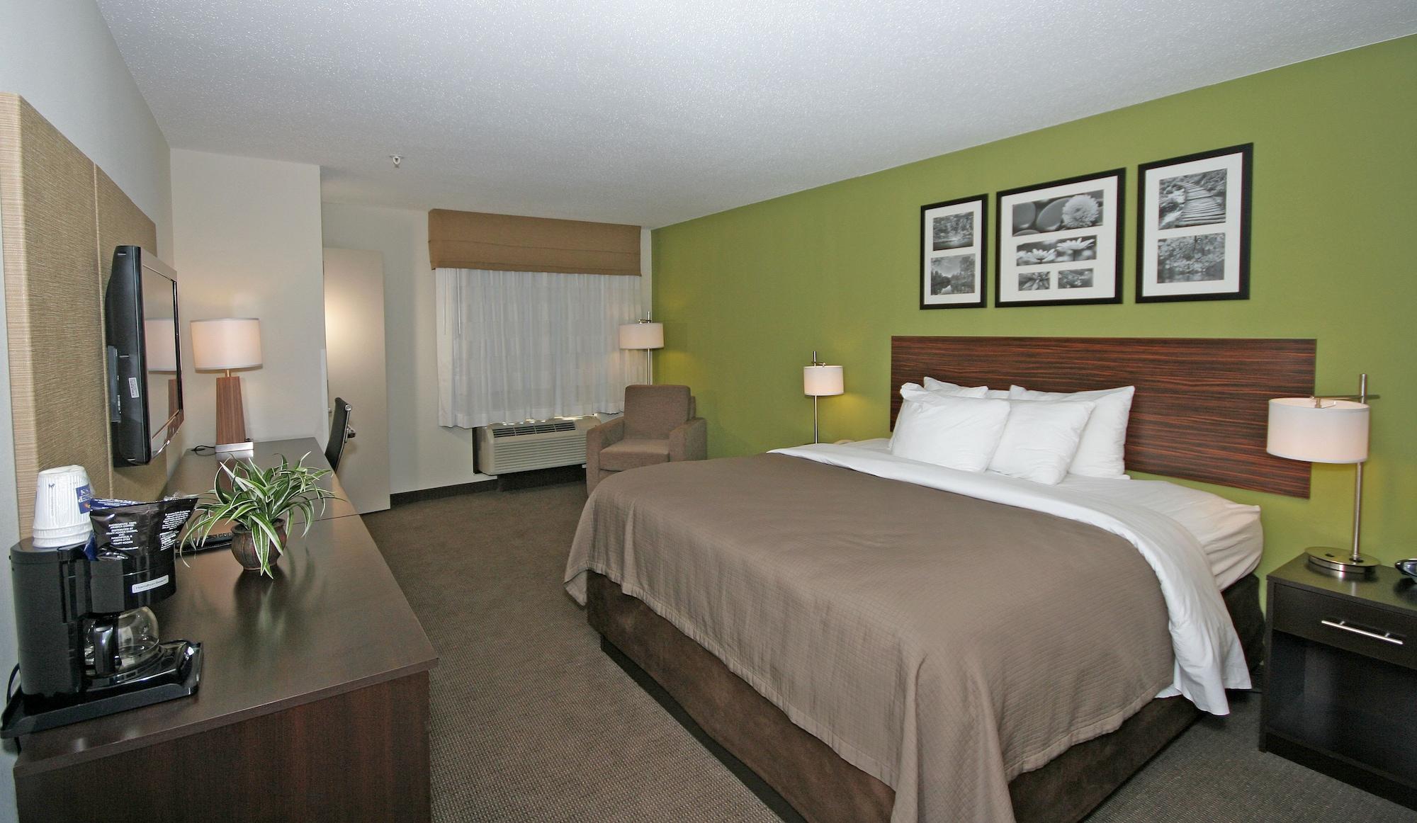 Sleep Inn & Suites Harbour Pointe Brandermill Bagian luar foto