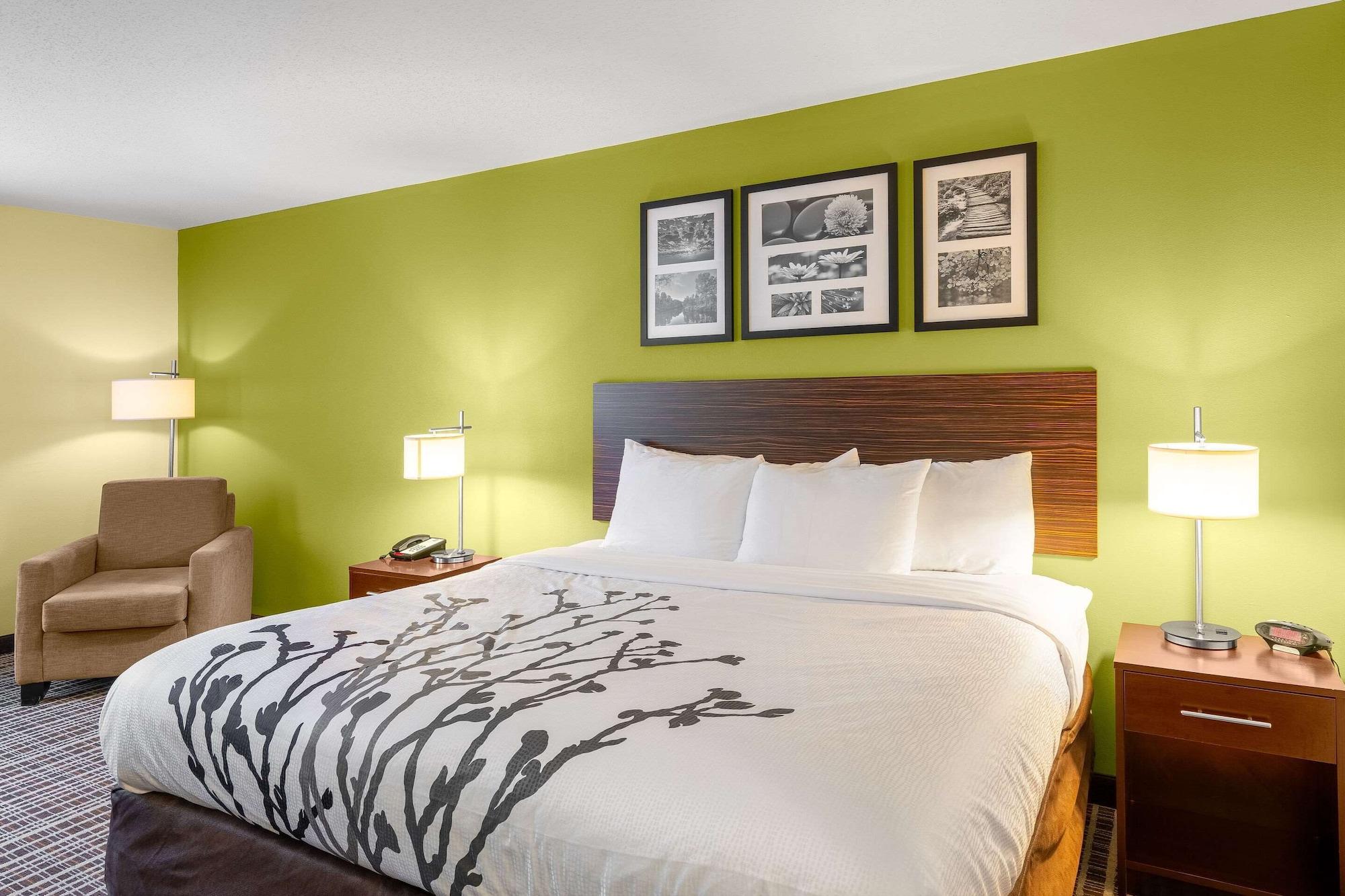 Sleep Inn & Suites Harbour Pointe Brandermill Bagian luar foto